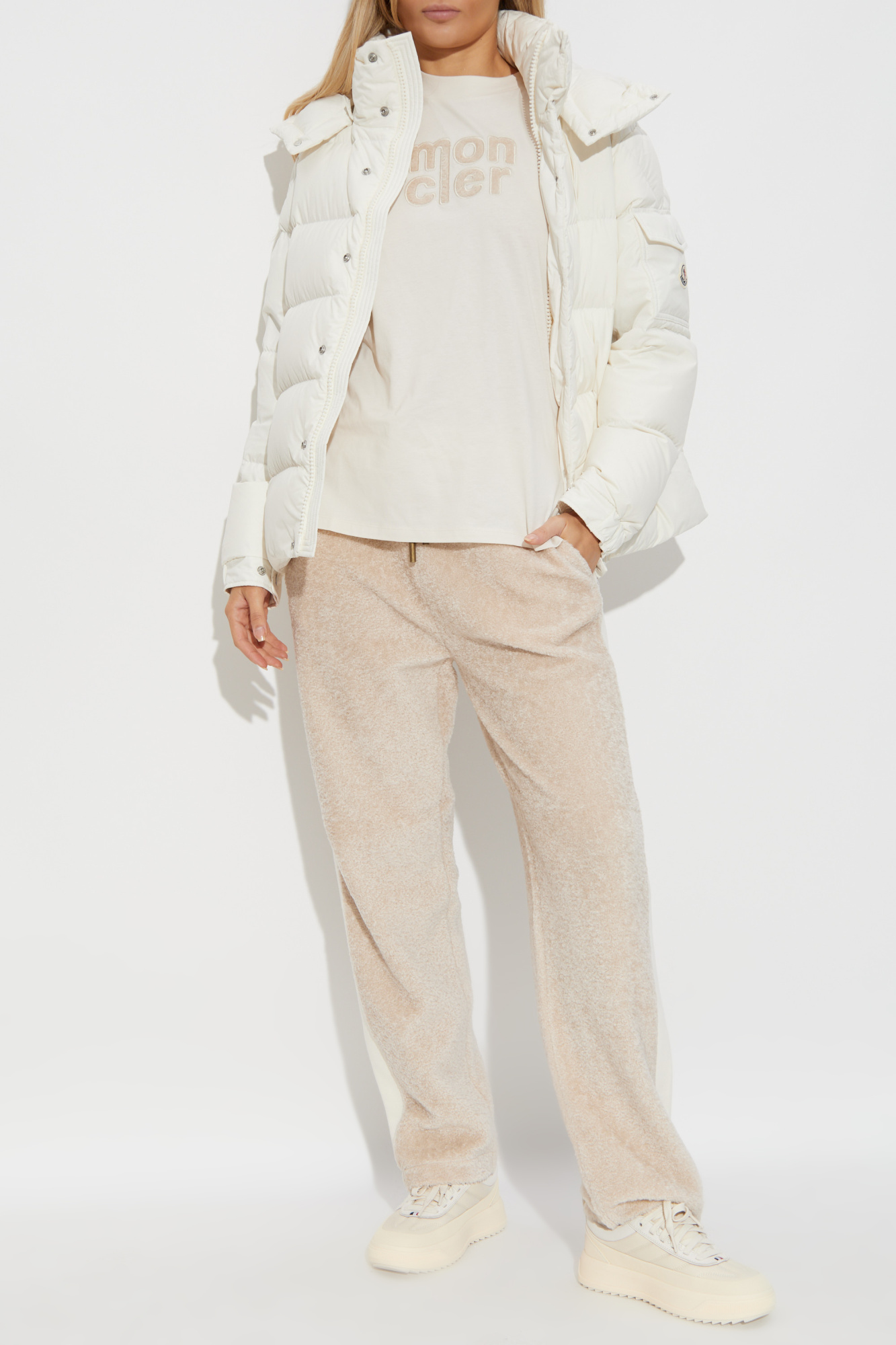 パンツ MONCLER CREAM-COLORED COTTON TROUSERS MONCLER Straight-leg stretch-cotton cargo trousers | Harvey